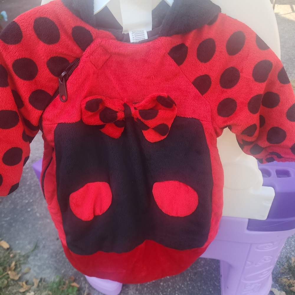 Costume